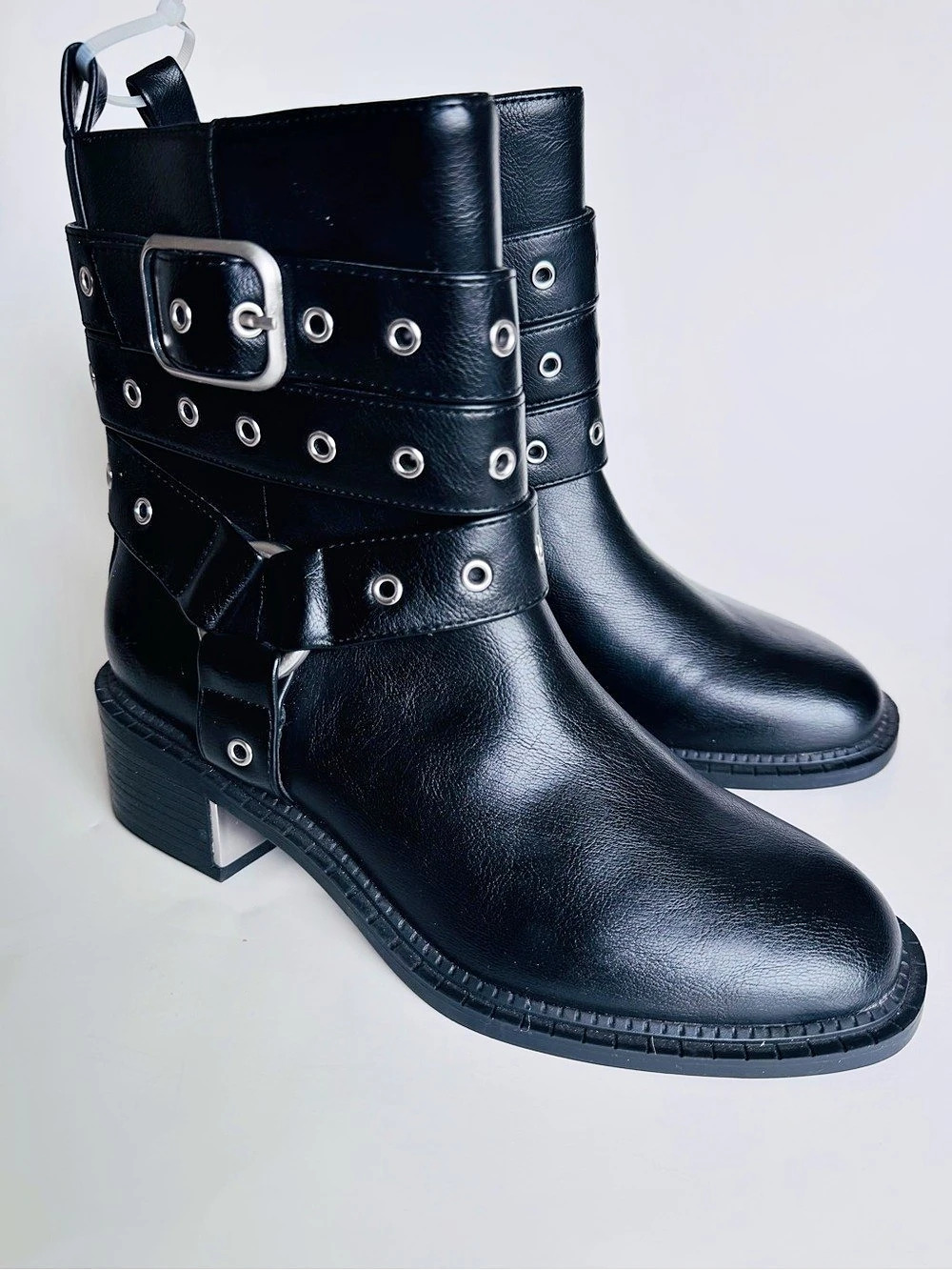 BCBGeneration BMX36 Combat Boots in Black Like New